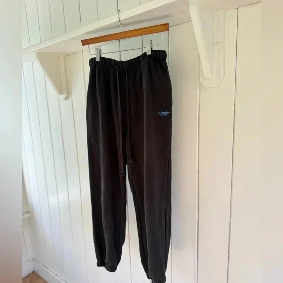 Levi’s Black Sweatpants Joggers - Picture 3 of 6